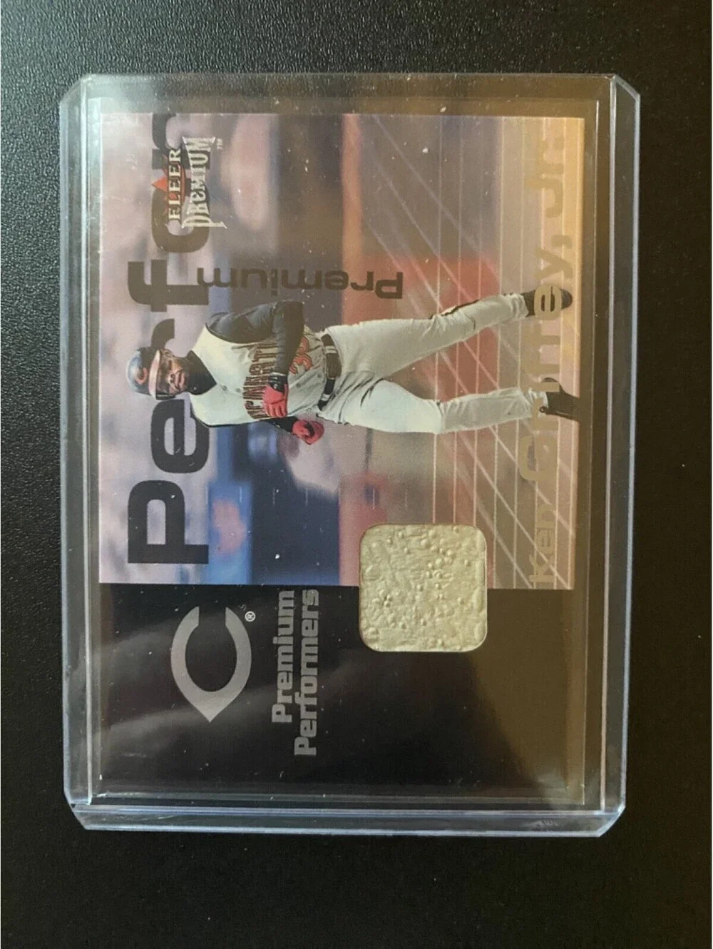 2001 Fleer Premium Ken Griffey Jr Platinum Performers /150 Game-Used Base Card